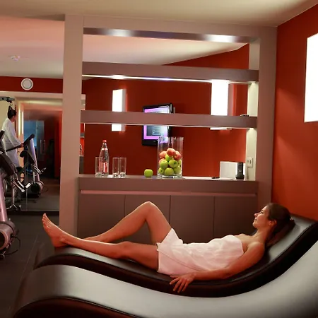 Hotel The Seven 4*